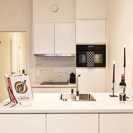 Miramar Residences - Luxurious Seaside